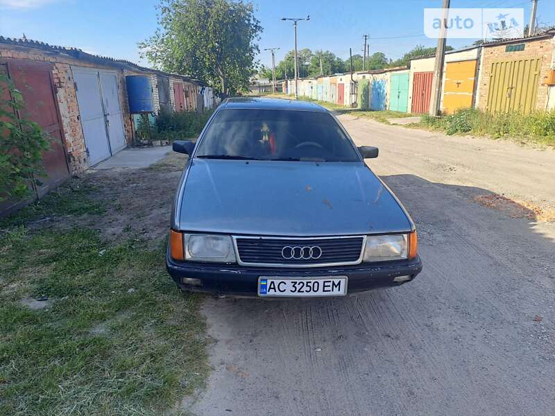 Audi 100 (1990)