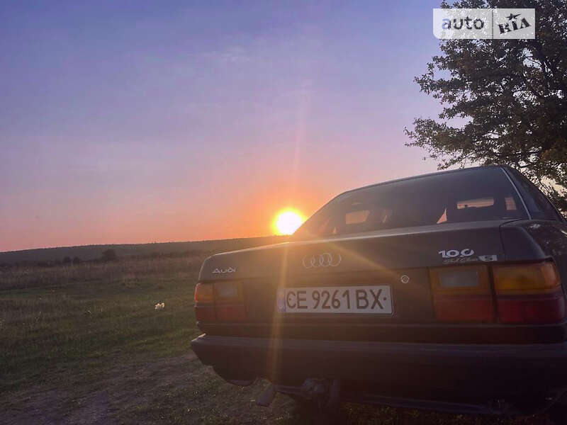 Audi 100 (1986)