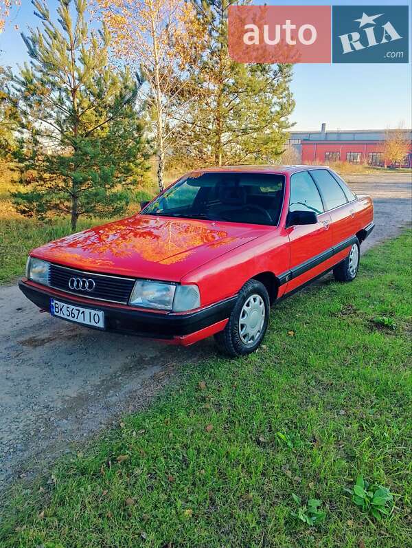 Audi 100 (1990)