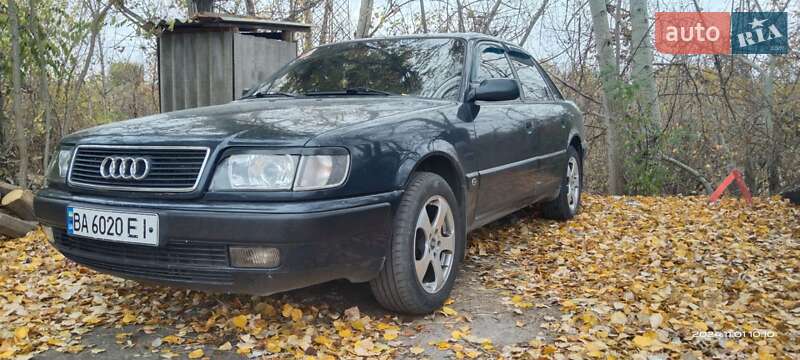 Audi 100 (1992)