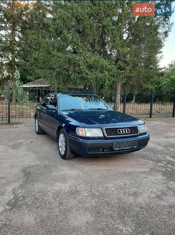 Audi 100 (1992)