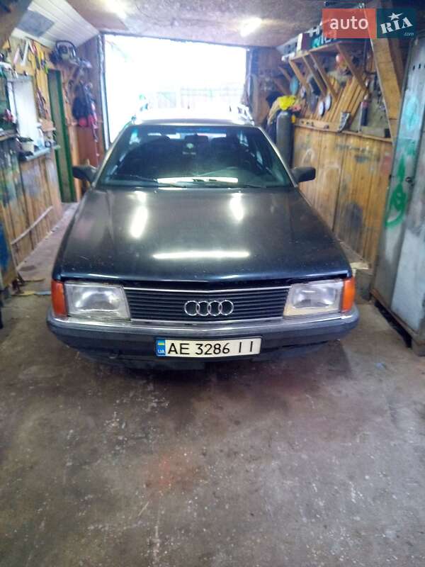 Audi 100 (1990)