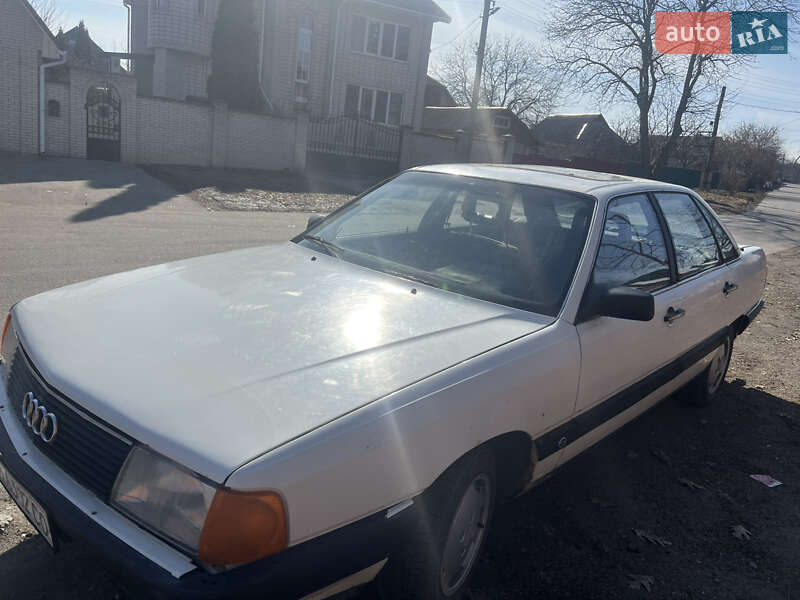 Audi 100 (1986)