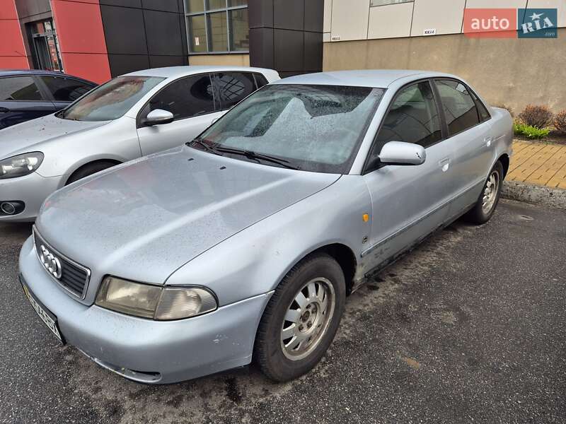 Audi A4 (1997)