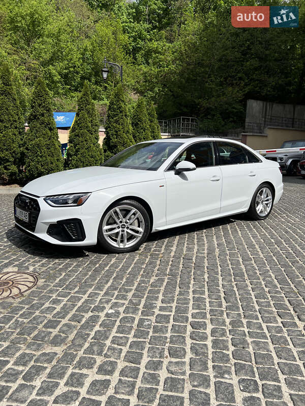 Audi A4 (2022)
