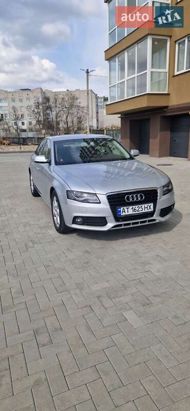 Audi A4 (2011)