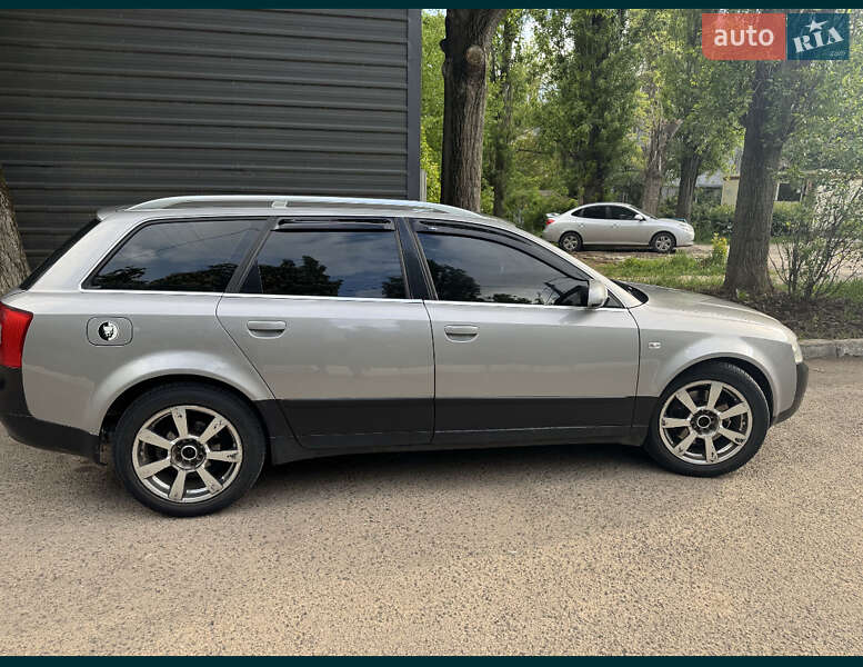 Audi A4 (2003)