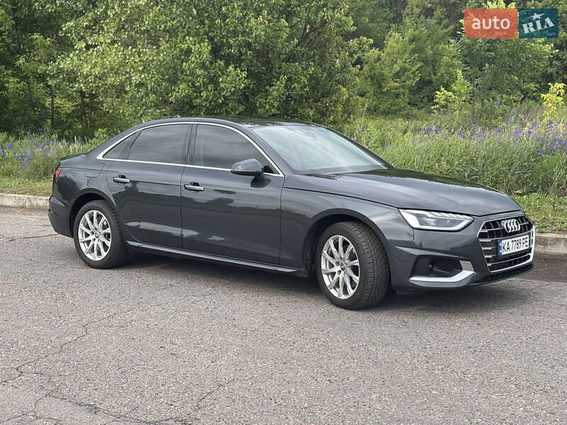 Audi A4 (2020)