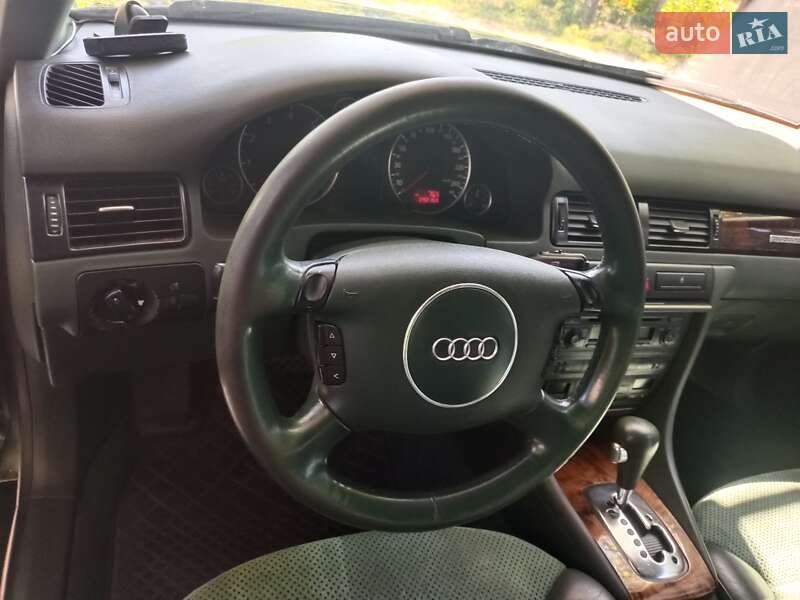 Audi Allroad (2005)