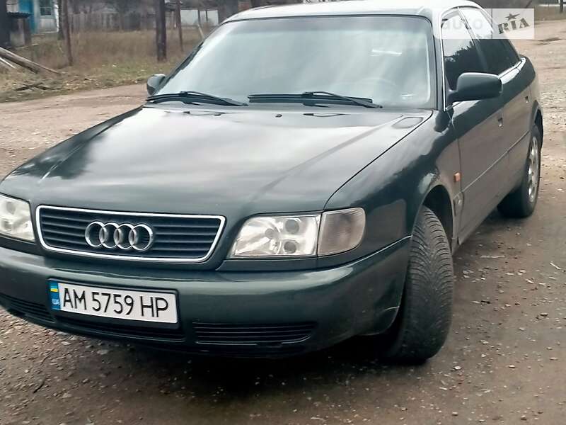 Audi 100 (1996)