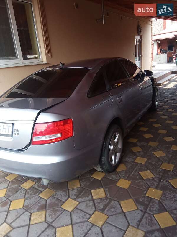 Audi A6 (2004)