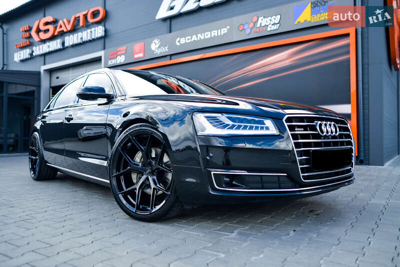 Audi A8 (2017)