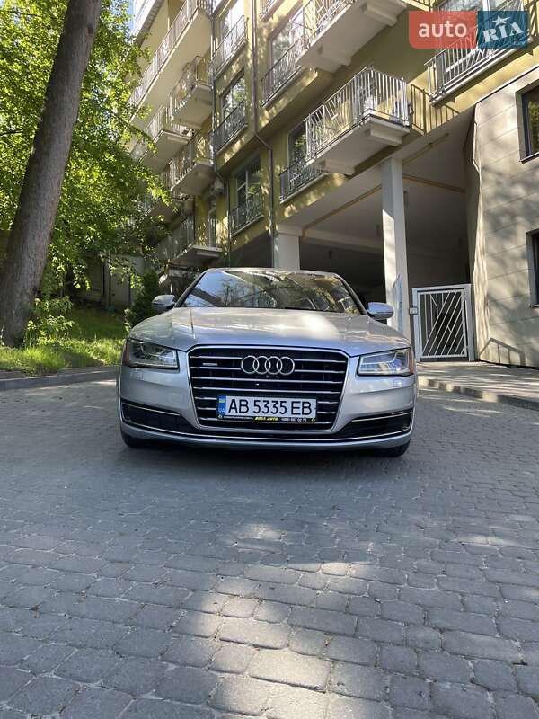 Audi A8 (2015)