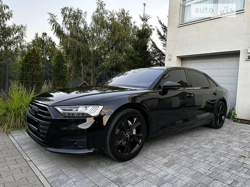 Audi A8 (2020)