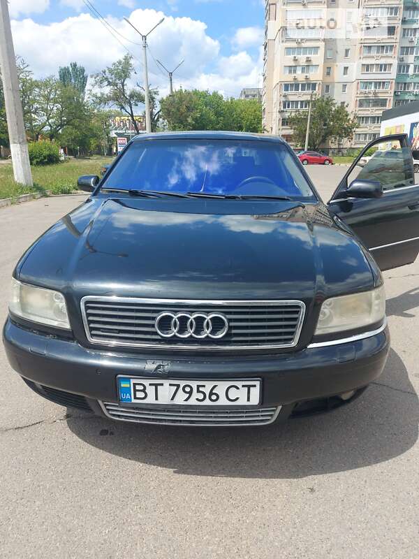 Audi A8 (2001)