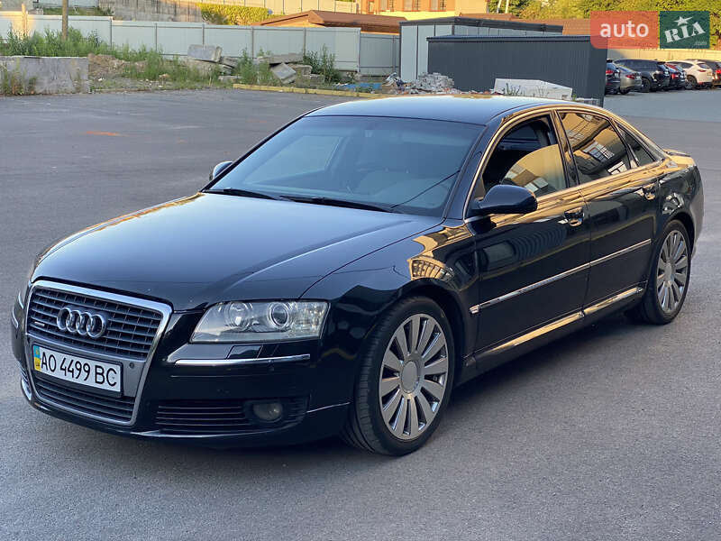 Audi A8 (2005)