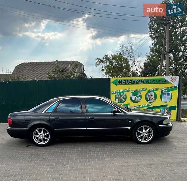 Audi A8 (1995)