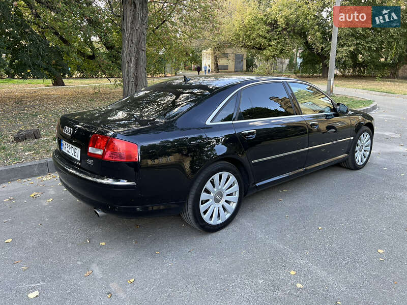Audi A8 (2007)