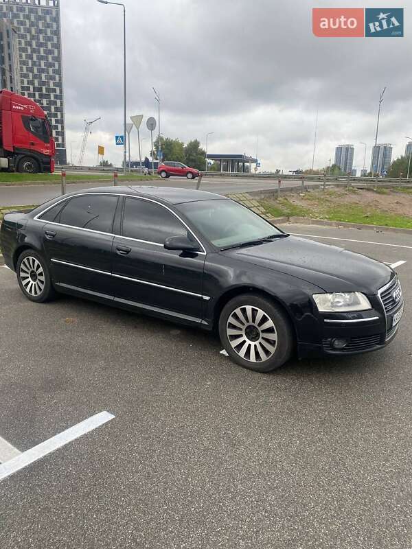 Audi A8 (2007)