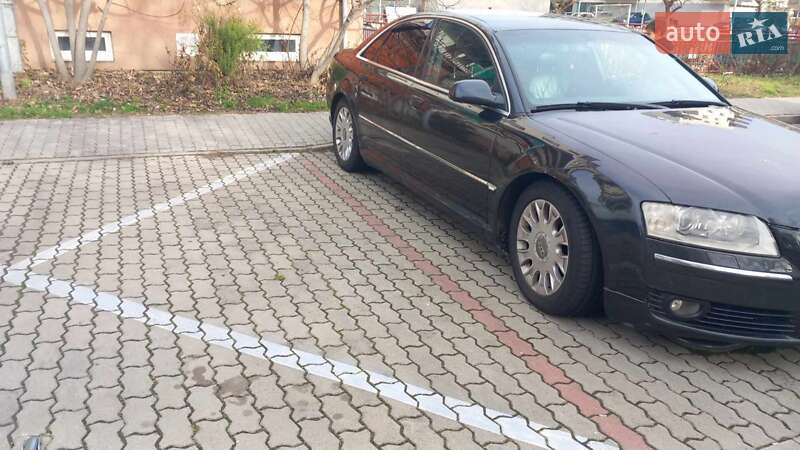 Audi A8 (2006)