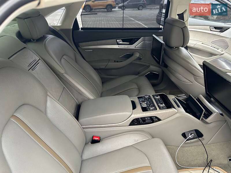 Audi A8 (2013)