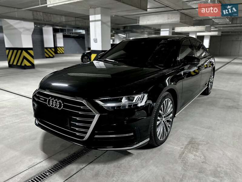 Audi A8 (2021)