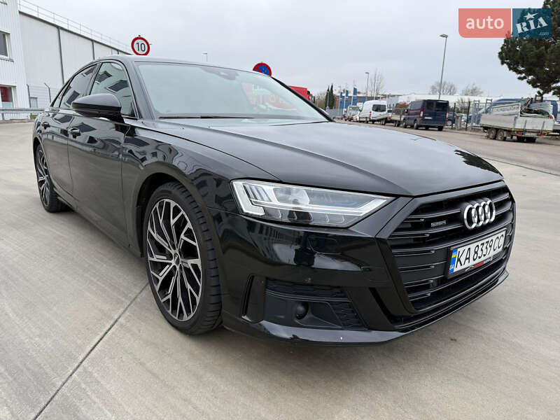 Audi A8 (2021)