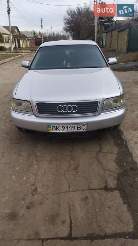 Audi A8 (2001)