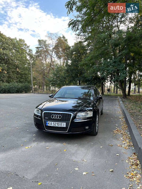 Audi A8 (2007)