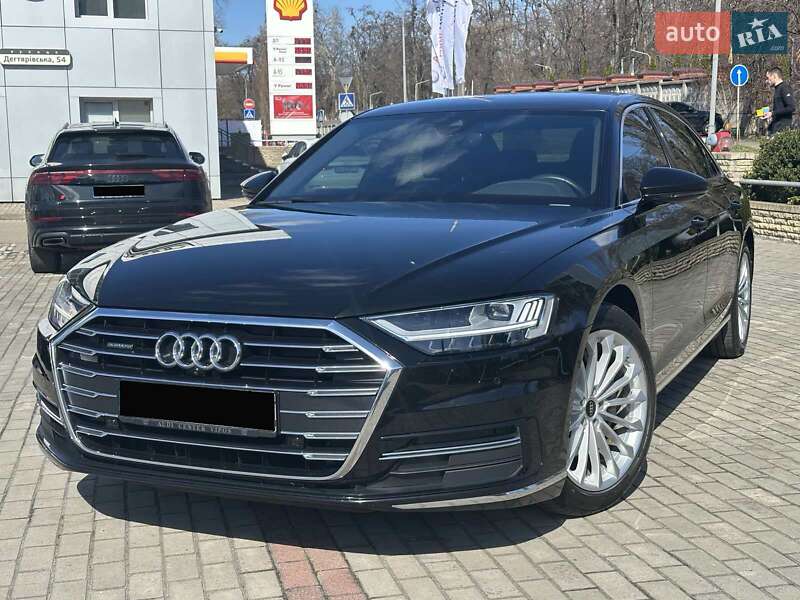 Audi A8 (2021)