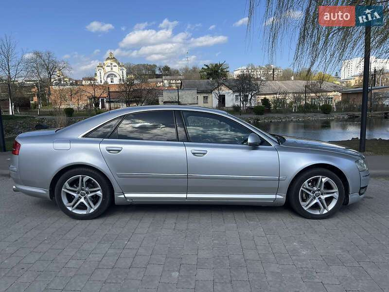 Audi A8 (2008)