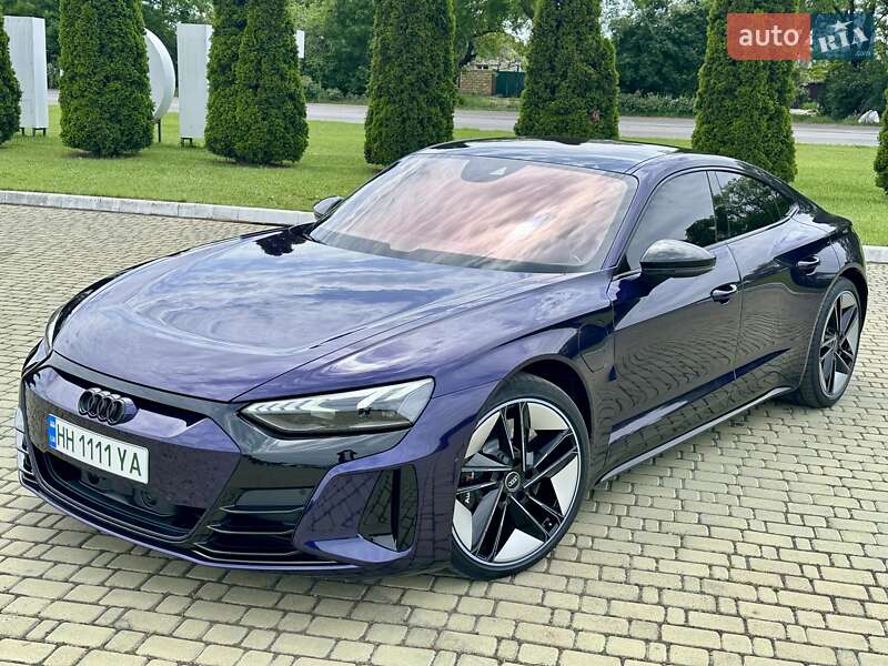 Audi E-tron gt (2024)