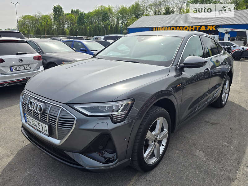 Audi E-tron (2020)