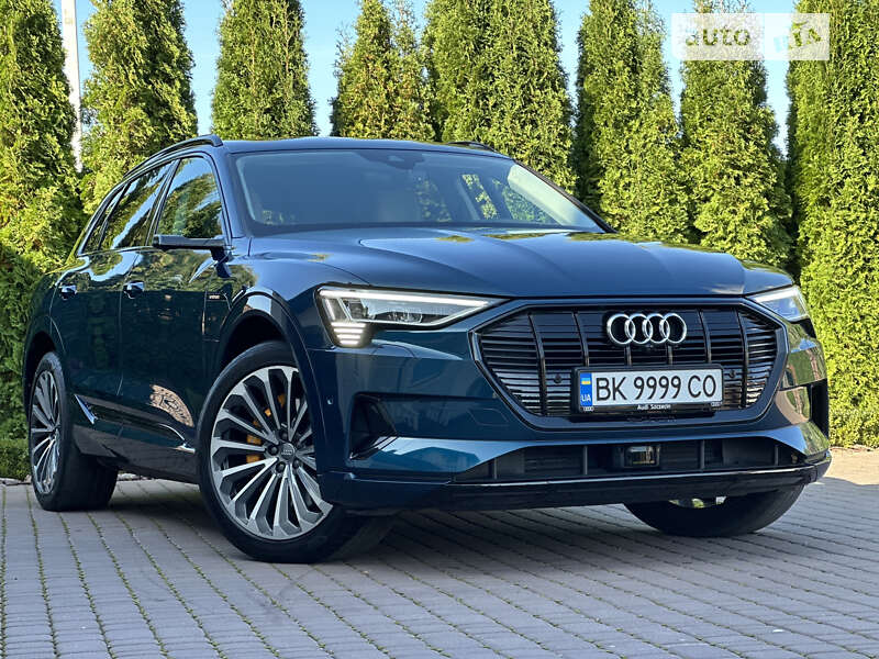 Audi E-tron (2019)