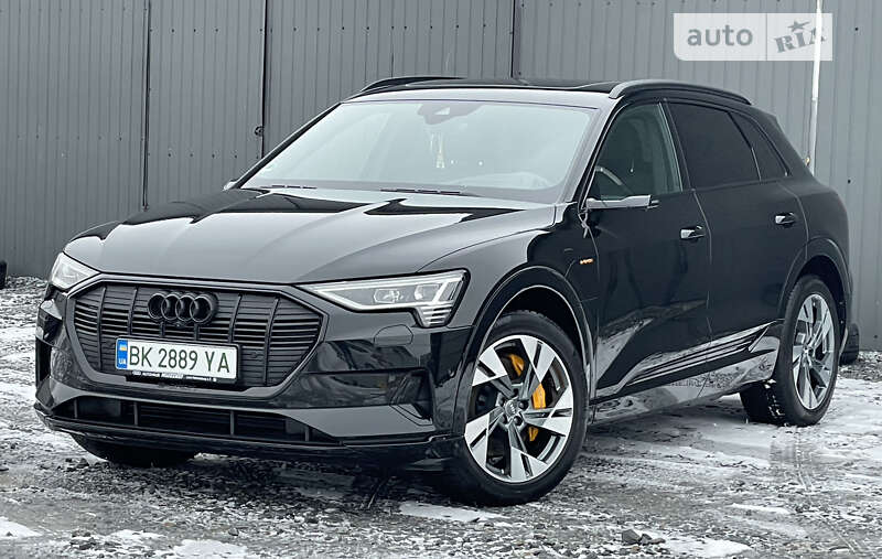 Audi E-tron (2019)