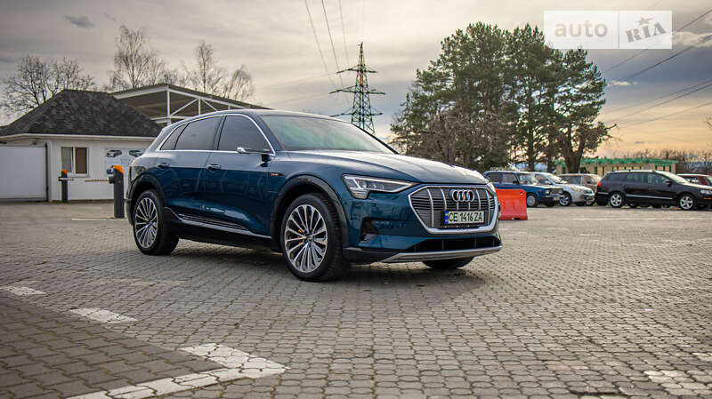 Audi E-tron (2019)