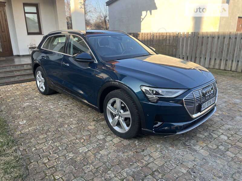 Audi E-tron (2019)