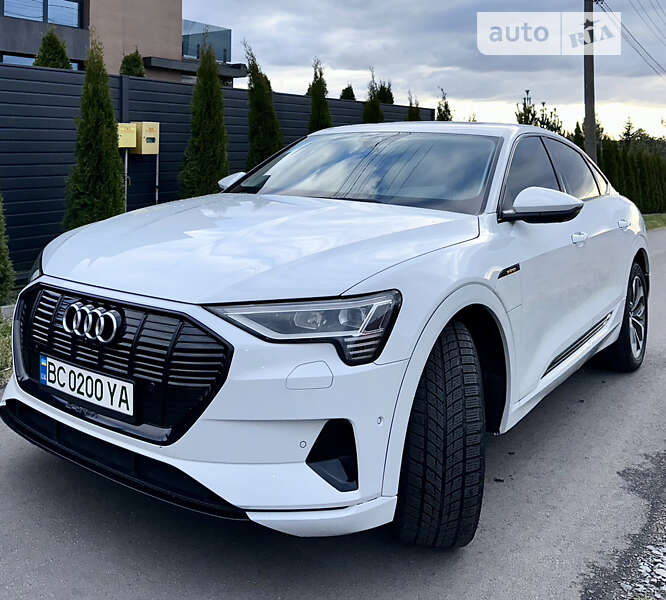 Audi E-tron (2021)