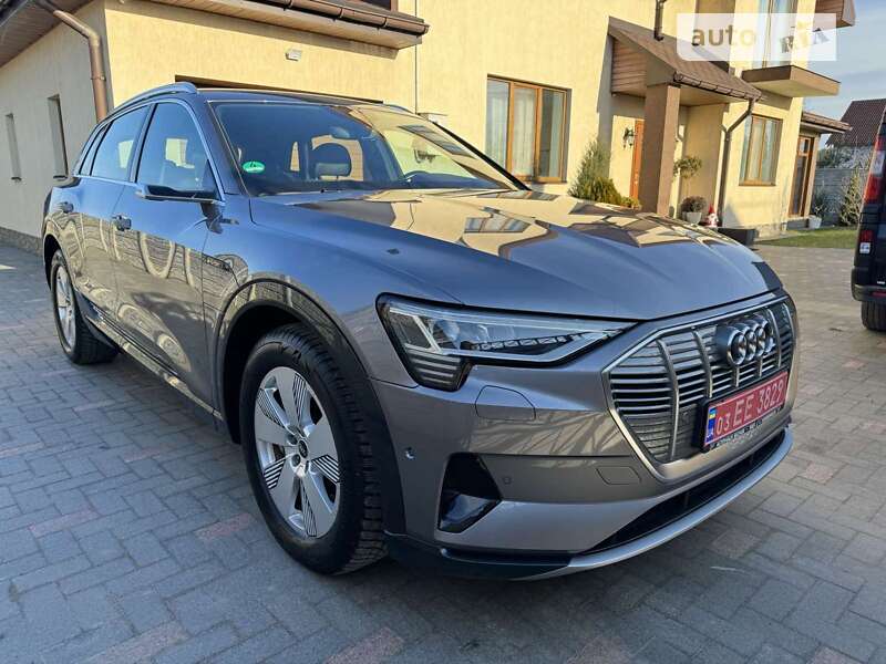 Audi E-tron (2021)