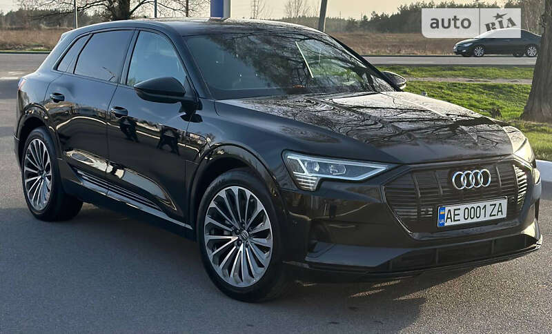 Audi E-tron (2020)