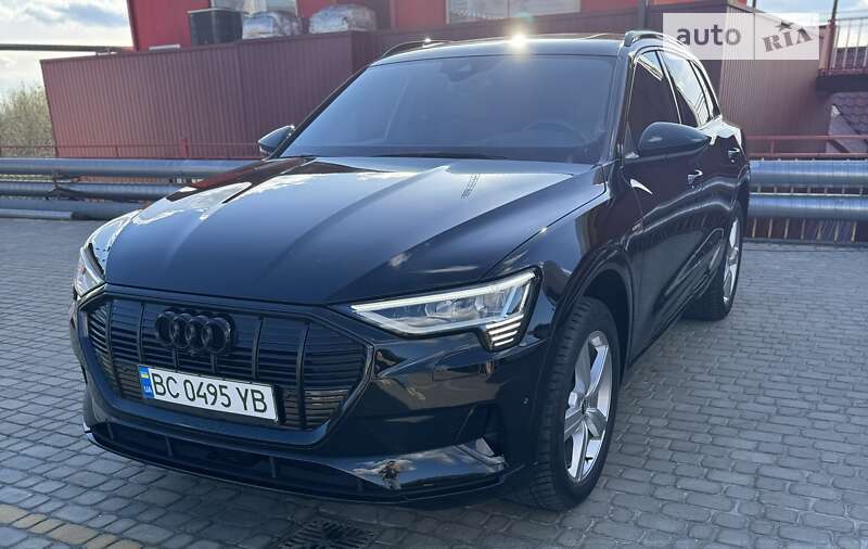 Audi E-tron (2019)