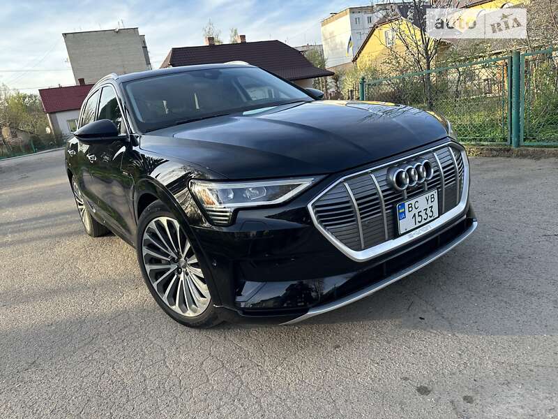 Audi E-tron (2019)