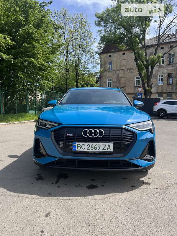 Audi E-tron (2020)