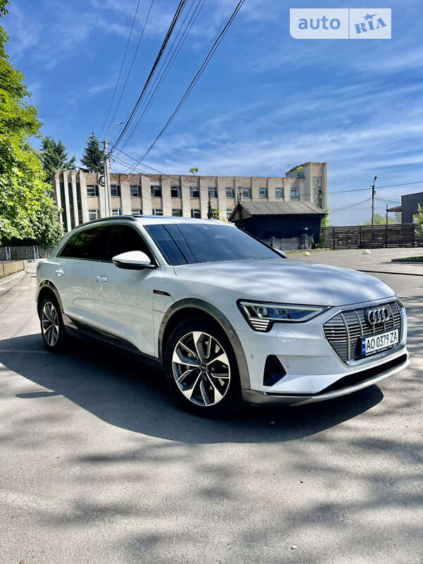 Audi E-tron (2020)
