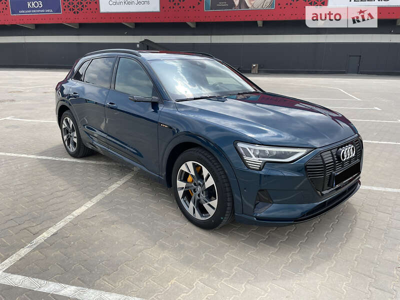 Audi E-tron (2020)