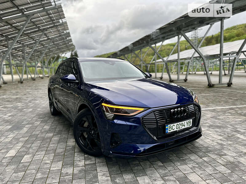 Audi E-tron (2020)