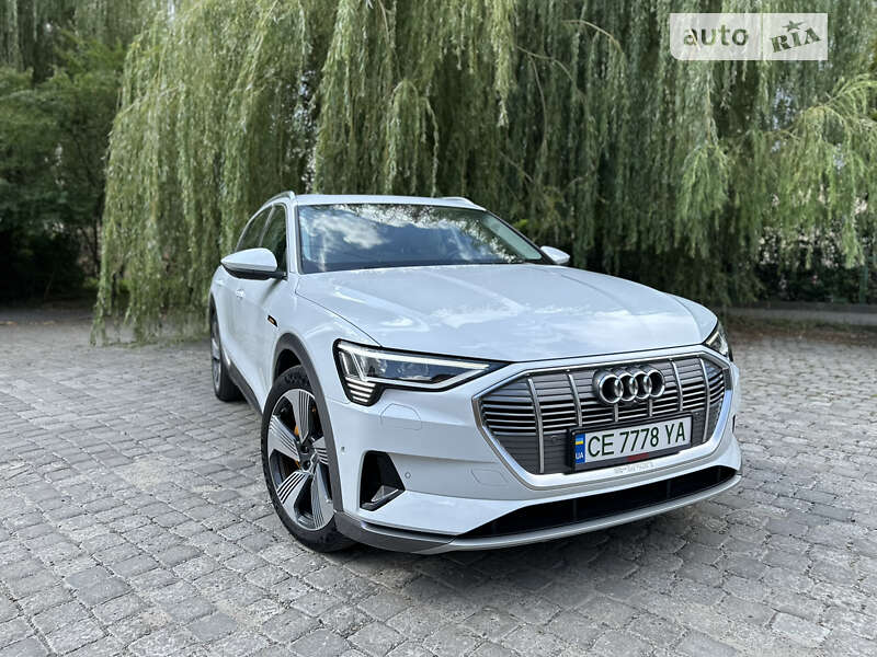 Audi E-tron (2020)