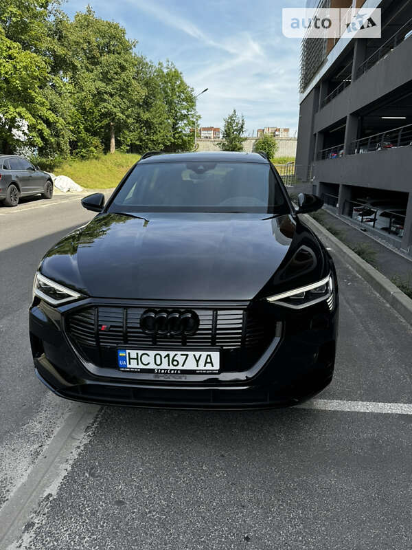 Audi E-tron (2020)