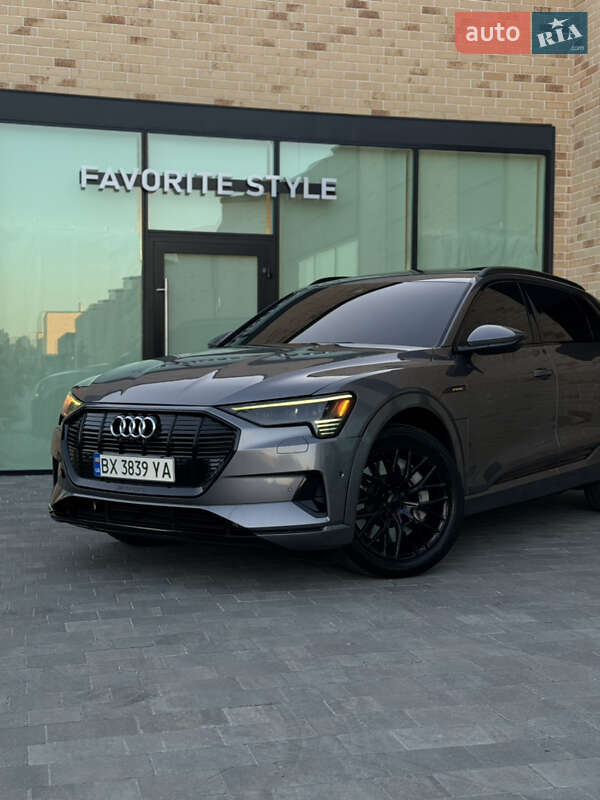 Audi E-tron (2020)