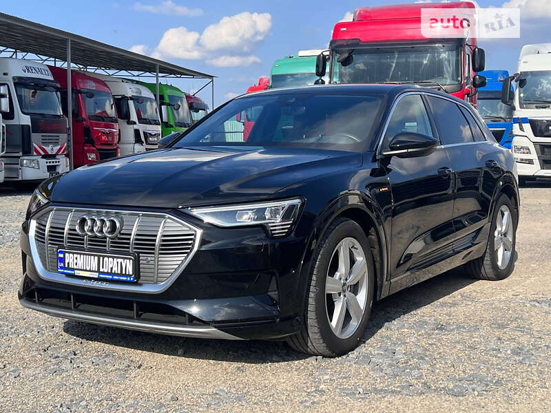 Audi E-tron (2019)